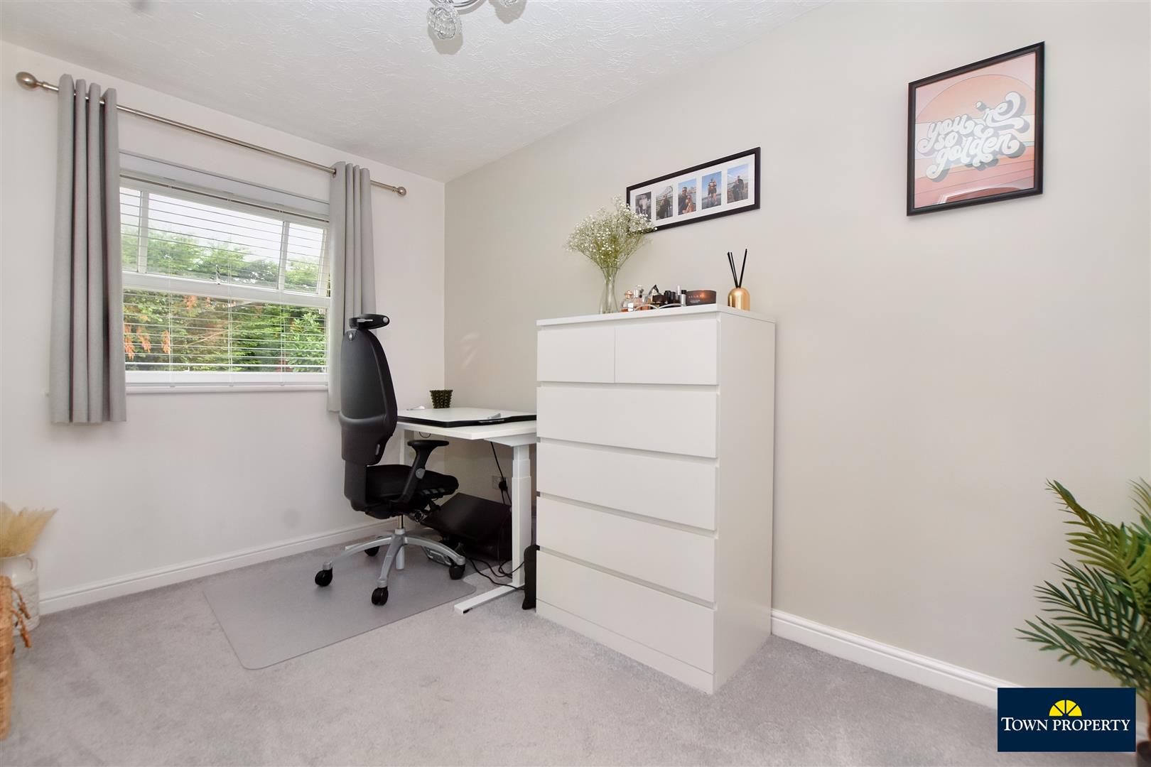 Property Details for Beechfield Close Stone Cross Pevensey BN24 5FH